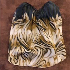Women’s strapless top